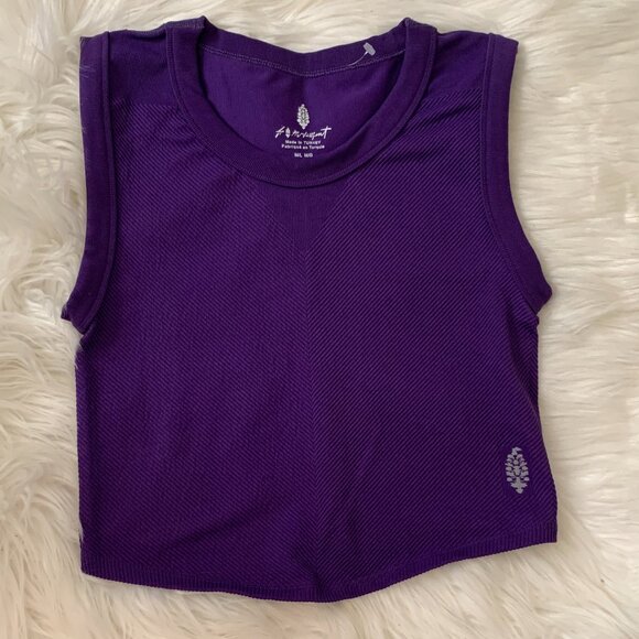 FREE PEOPLE MOVEMENT Ribbed Knit Crop Muscle Tank Top in Dark Purple Sz M/L - Picture 1 of 3